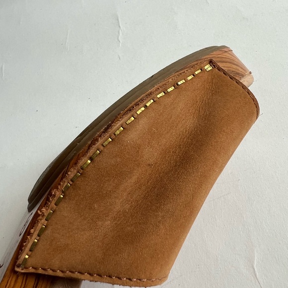 Brown Strappy Sandals with Block Heel - Picture 8 of 8